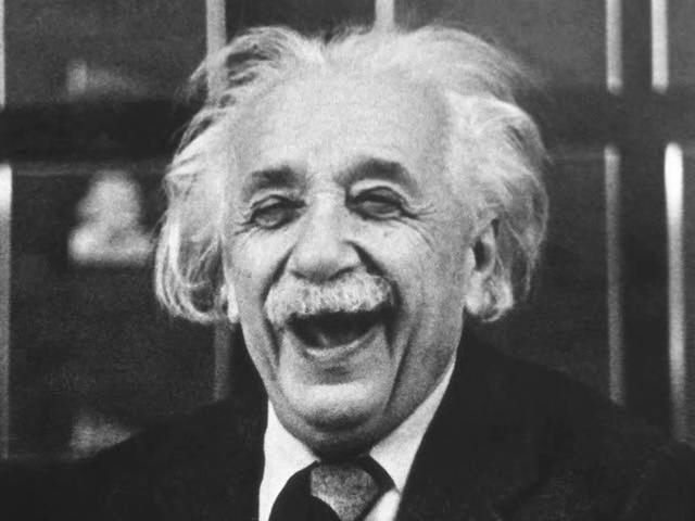 как звали эйнштейна 