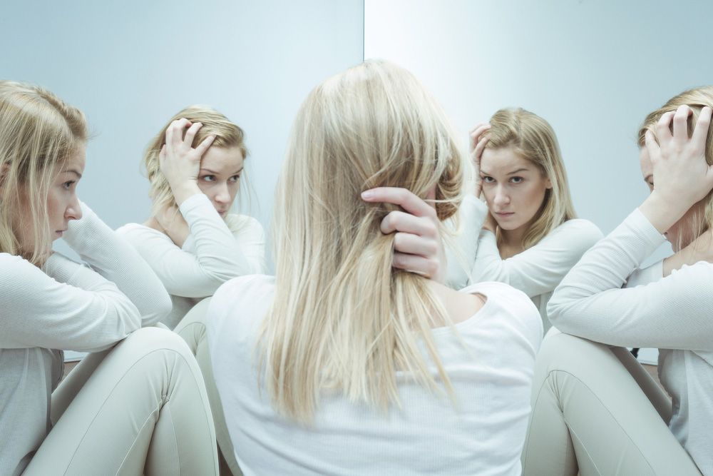 Шизофрения симптомы у женщин и признаки в молодости фото и лечение у женщин после 40