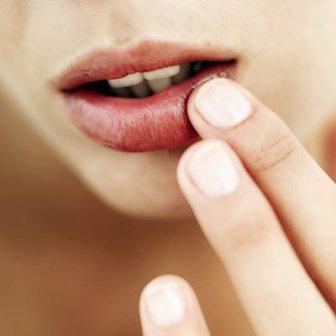 лечение трещин в уголках губ
