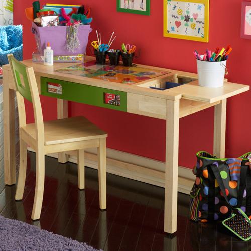 Общий стол для ребенка