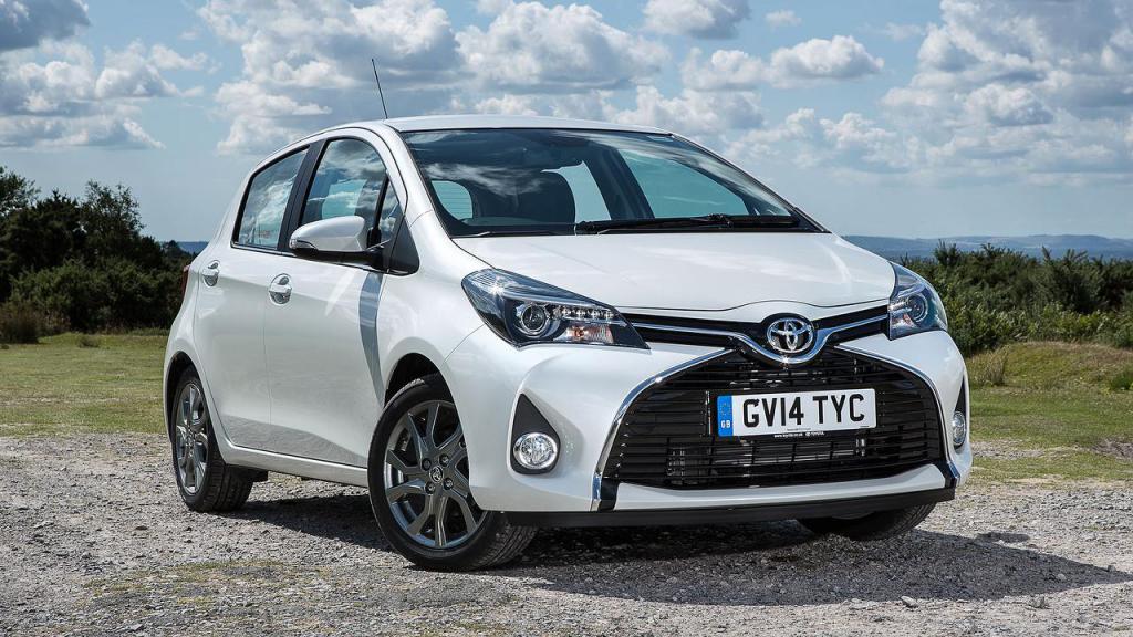 toyota yaris reviews