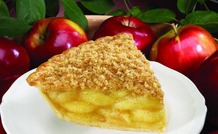 puff cake with caramelized apples