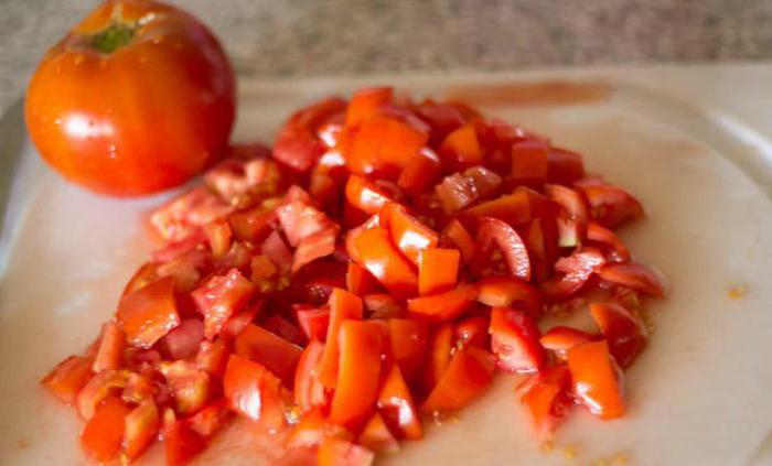 салат с копченой курицей рецепт с помидорами