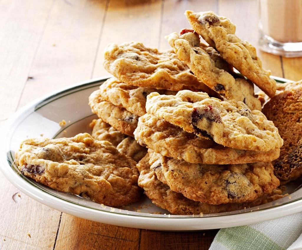 oatmeal cookie recipe with chocolate and raisins