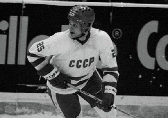 Сергей Яшин хоккеист