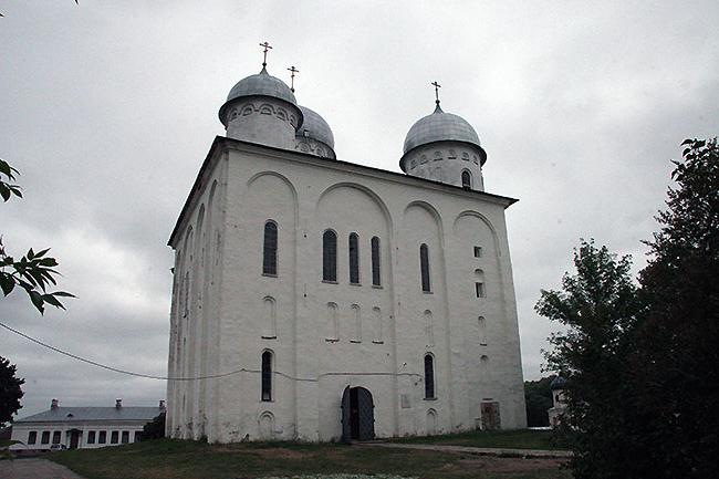 Георгиевский собор юрьев польский фото