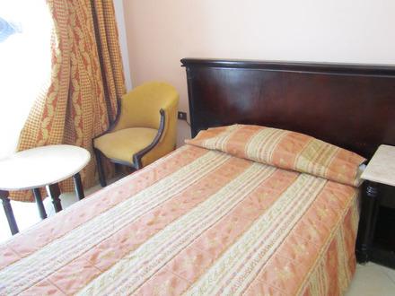 3 Regency Lodge Hotel отзывы