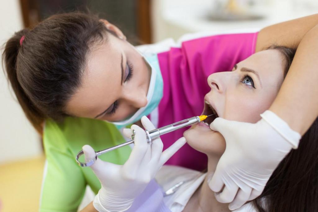 Местная анестезия обеспечивает обезболивание в стоматологической хирургии
