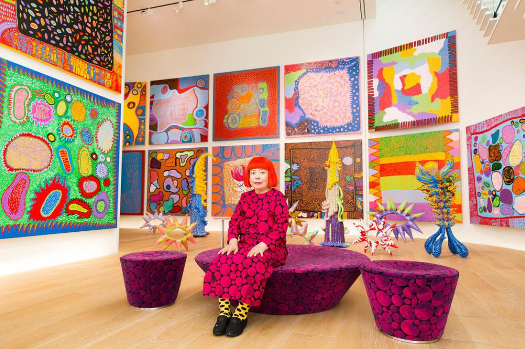 Pictures of Yayoi Kusama