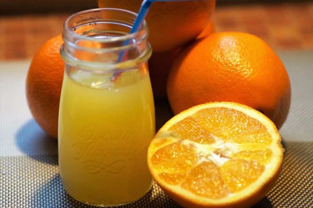 польза апельсинового сока свежевыжатого