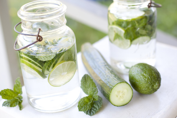 water with lemon and cucumber
