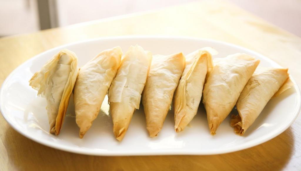 how to make pita and cheese triangles