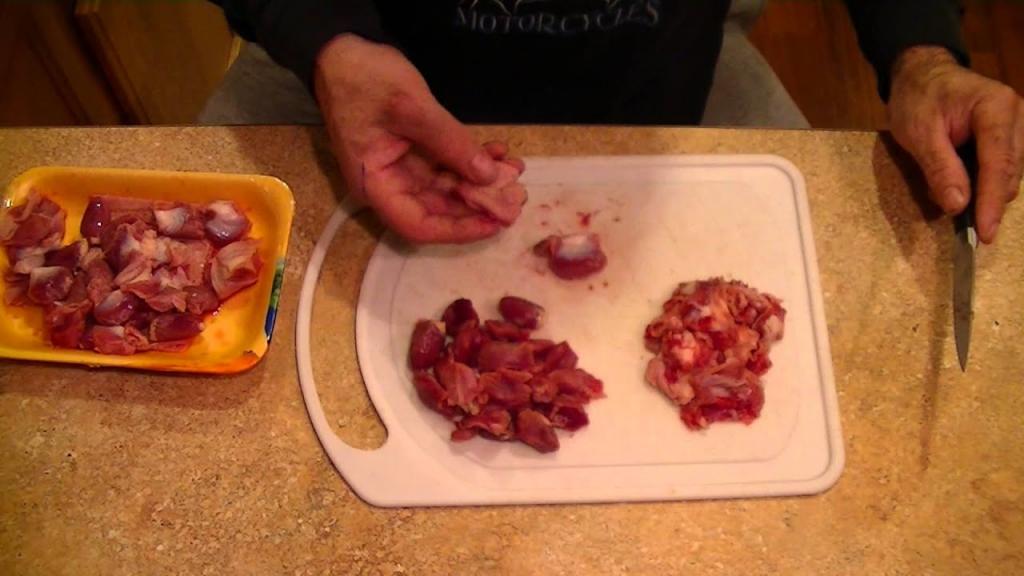 сколько нужно варить куриные желудки до готовности