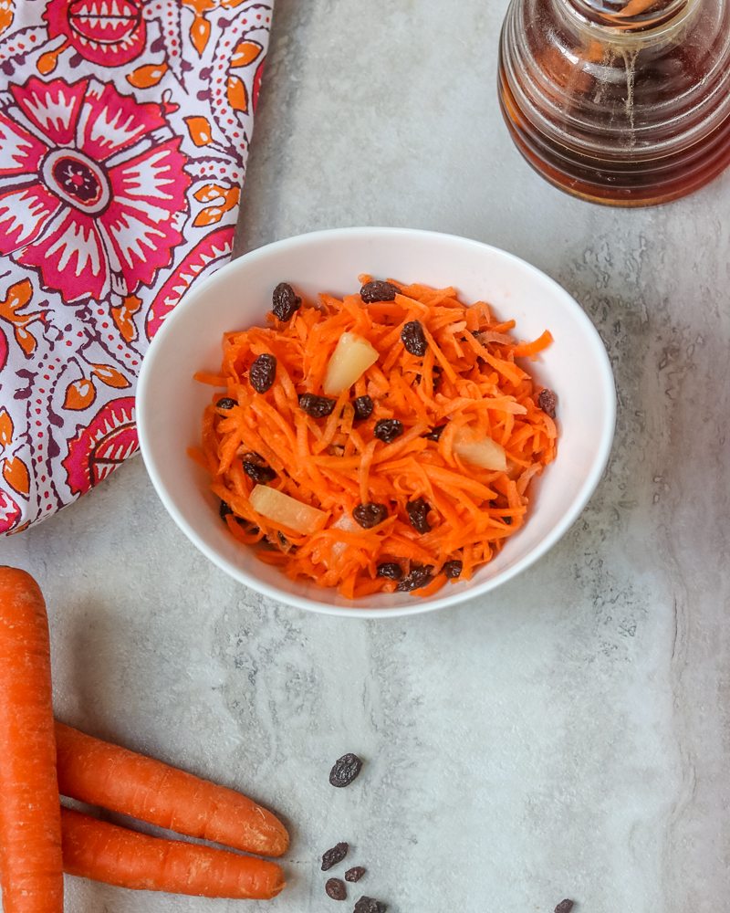 вкусный салат с вареной морковкой