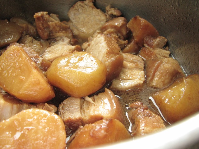 жаркое из свинины с картошкой на сковороде подбор ингредиентов