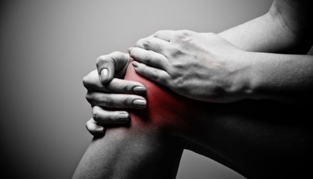 как лечить растяжение связок коленного сустава