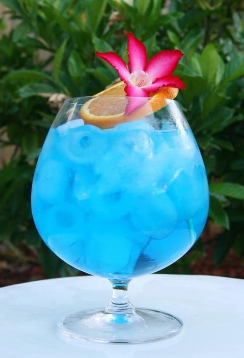 Состав коктейля Голубые Гавайи