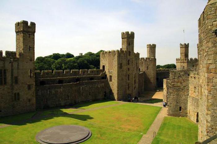 carnarvon castle interesting facts