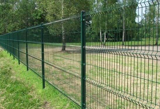 sectional fence made of wire