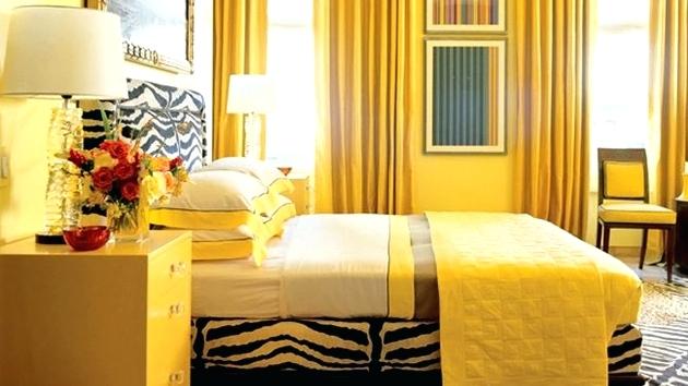 интерьер желтой спальни