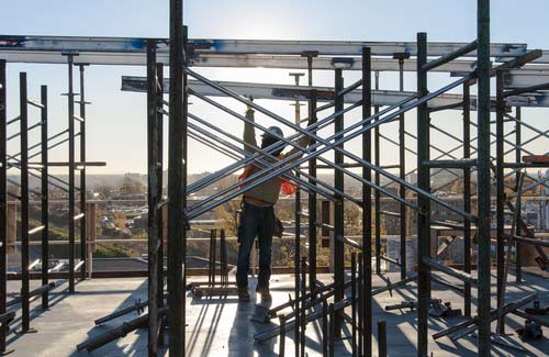 DIY scaffolding from a profiled pipe