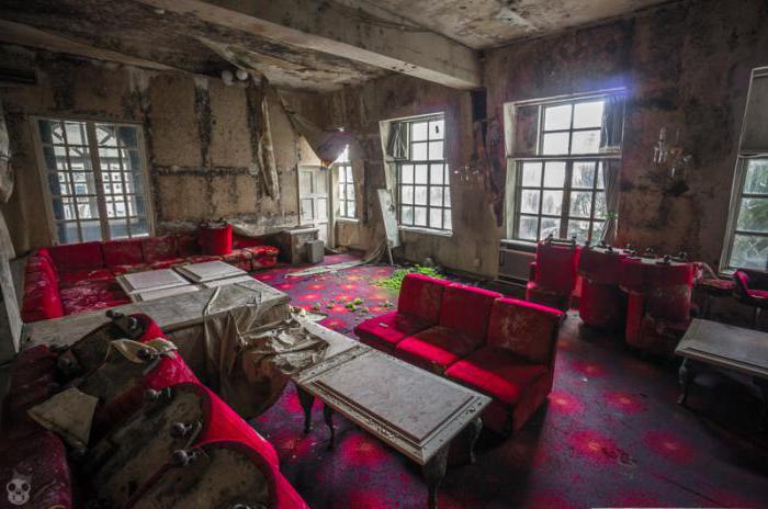заброшенный отель на острове хатидзе япония история 