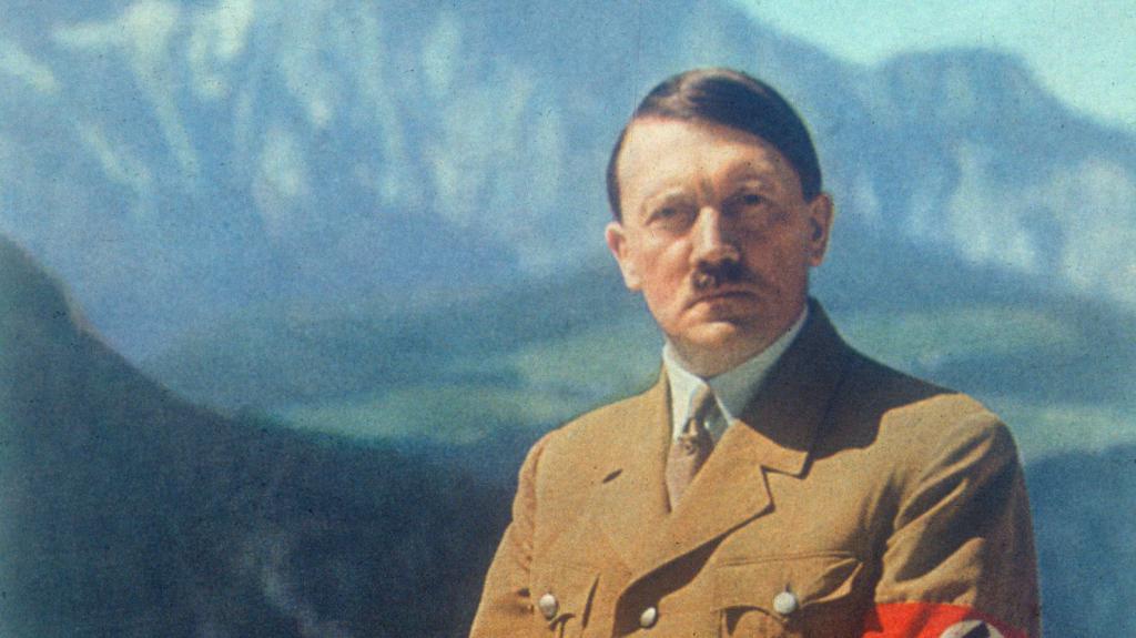 Адольф Гитлер укрепляет власть