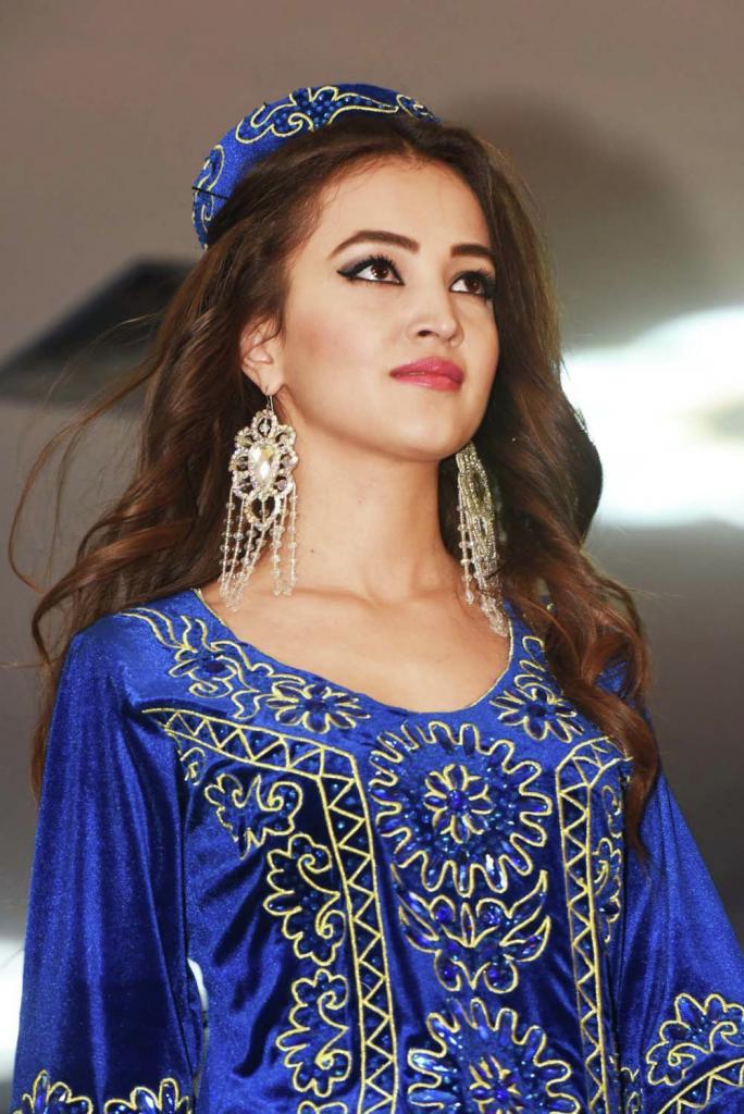 Цвета таджикского национального костюма