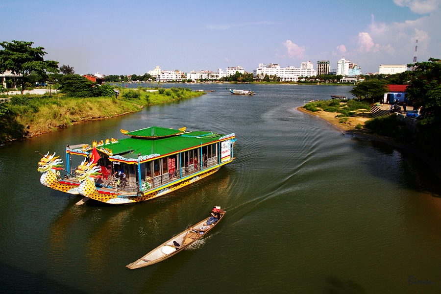 Ароматная река в Хюэ