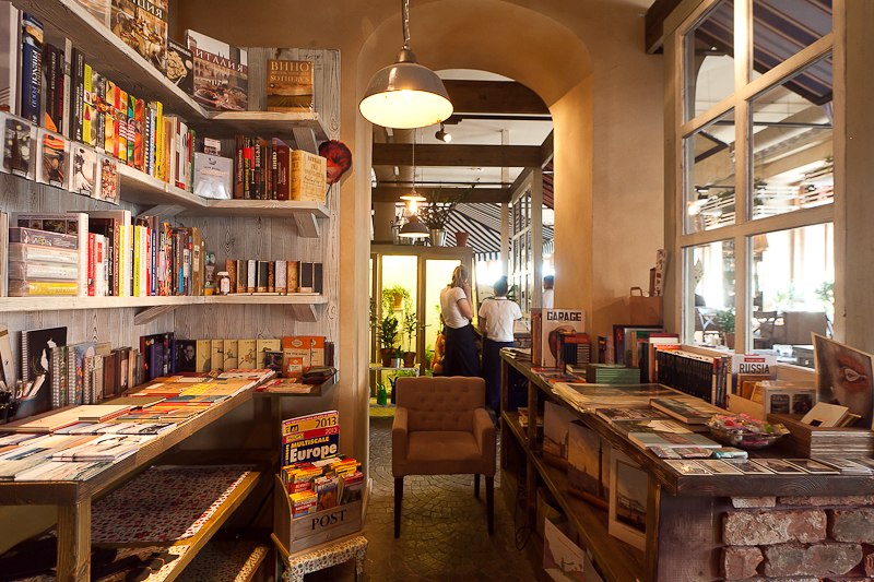 Restaurant "Library" on Nevsky