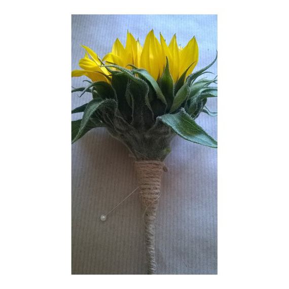 do-it-yourself sunflower from foamiran