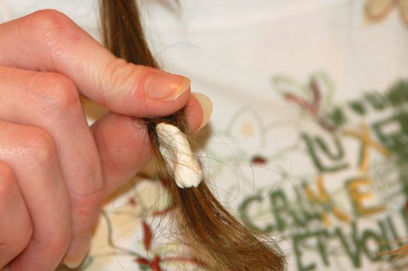 как вытащить жвачку из волос