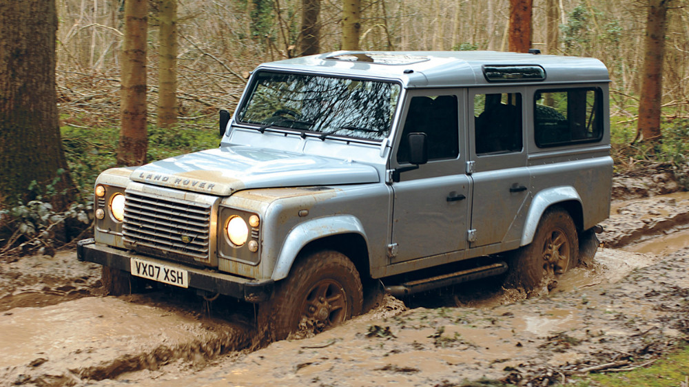 Passable SUV "Land Rover"