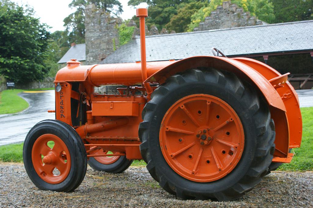 Photo of the Fordson tractor