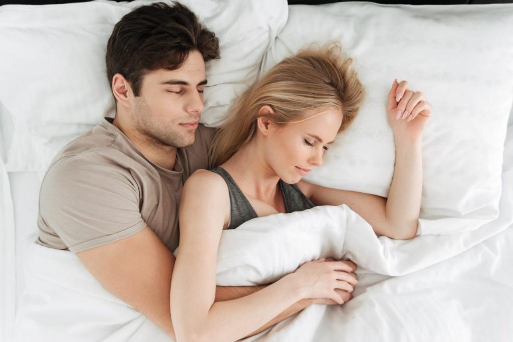 как должны спать муж и жена