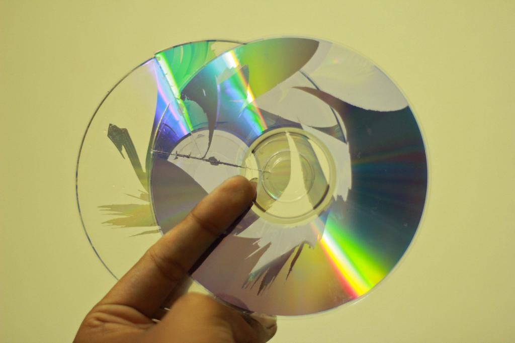 поделки из старых дисков