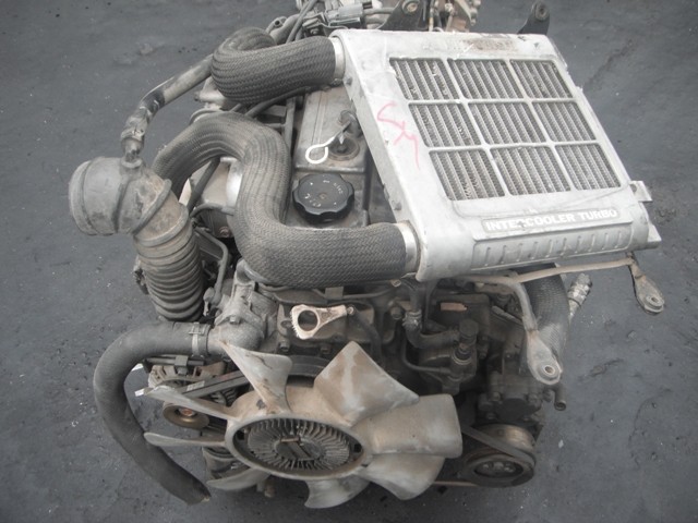 Двигатель 4M40