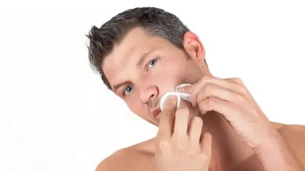 Как быстро вылечить содранный нос thumbnail