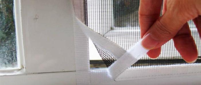как вставить сетку в пластиковое окно