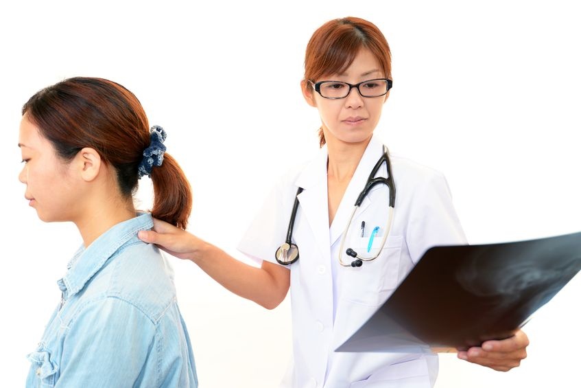 Болит шея и голова кружится: причины, возможные заболевания, методы лечения