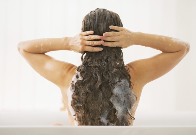 как ухаживать за мокрой химией на волосах