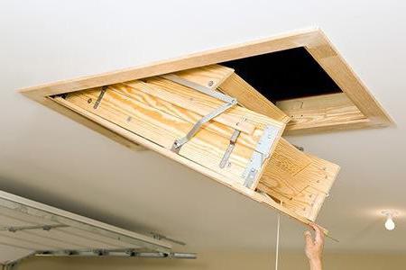 do-it-yourself staircase to the attic floor