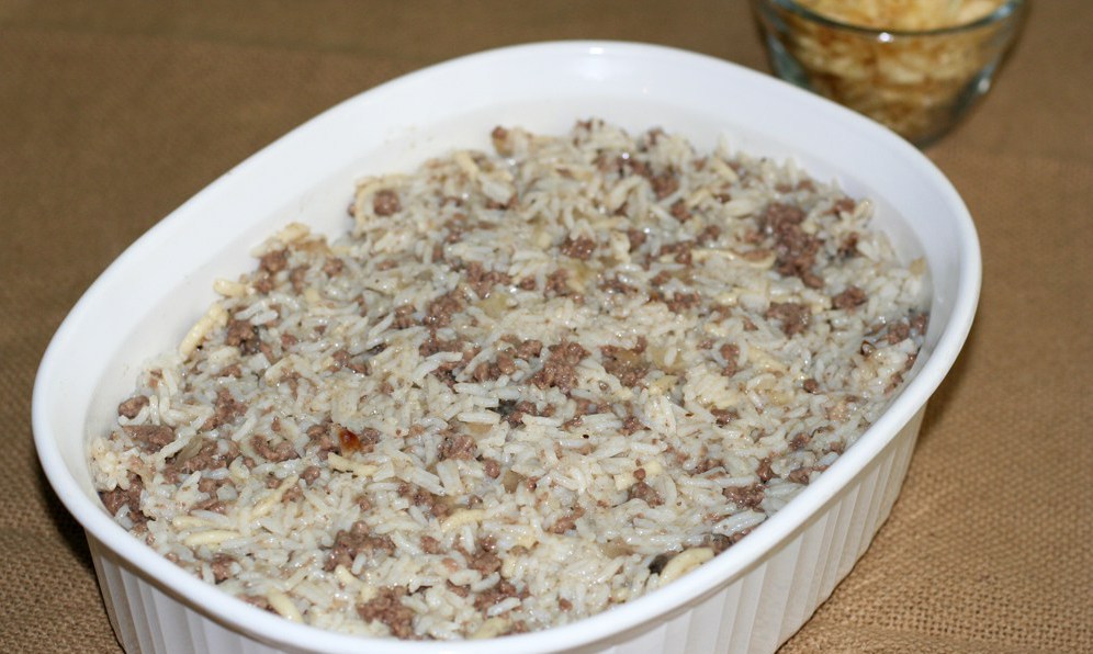 Рисовая запеканка в микроволновке. Hamburger Rice Casserole. Рисовая запеканка в микроволновке рецепты.