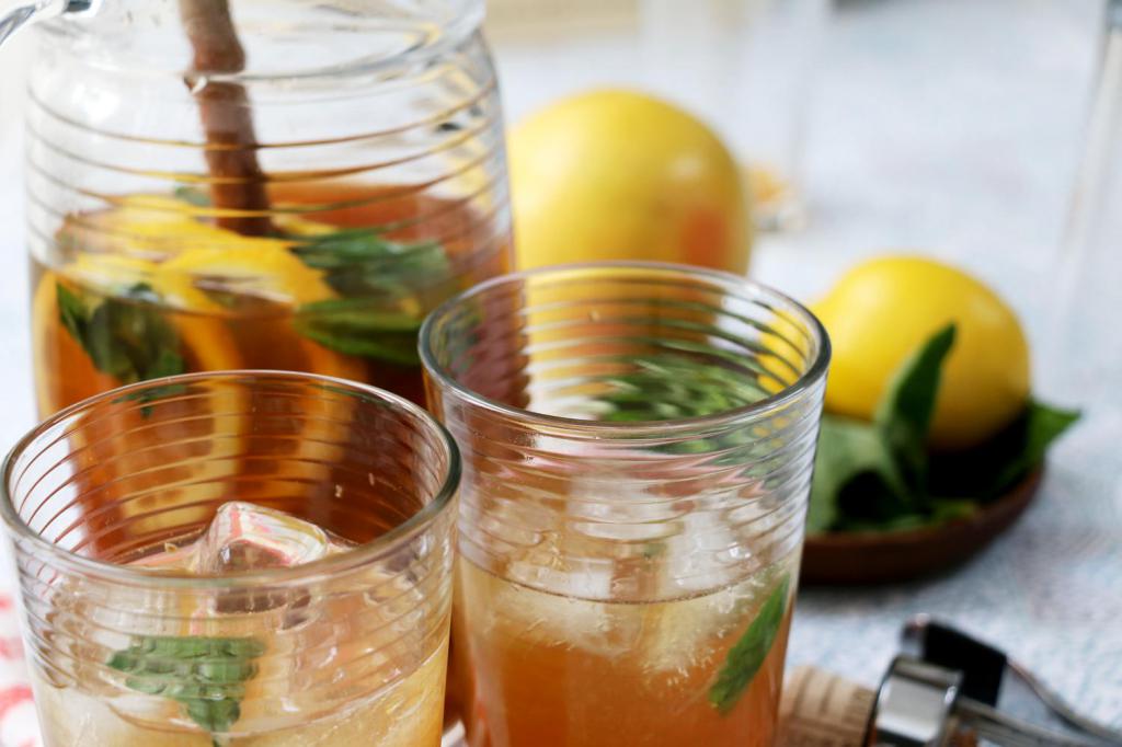 чай с базиликом и лимоном