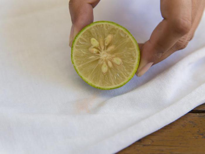how to remove stains from dandelions on clothes