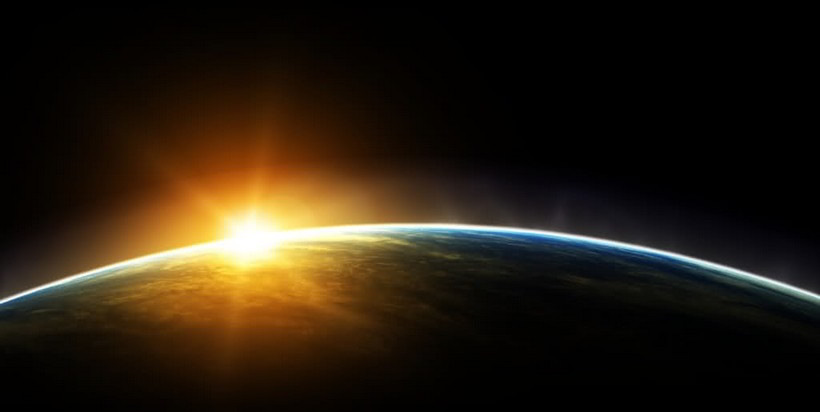 восход Солнца, вид из космоса
