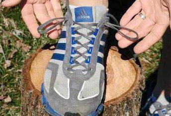 как завязать шнурки чтобы не развязывались на кедах