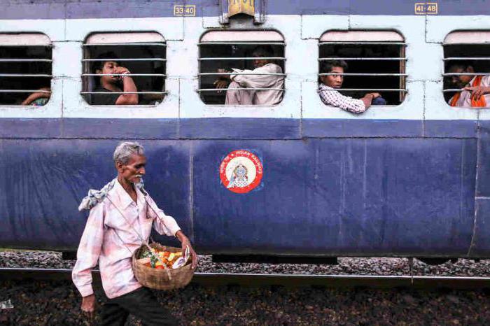 Поезда в Индии фото
