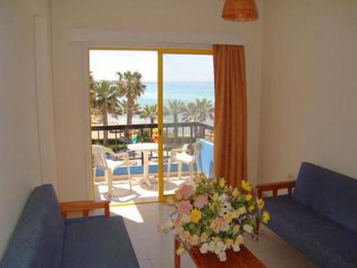 evalena beach hotel 3 кипр