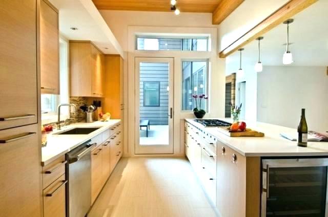 Дизайн длинной узкой кухни: модные идеи, описание с фото, освещение и советы в выборе мебели